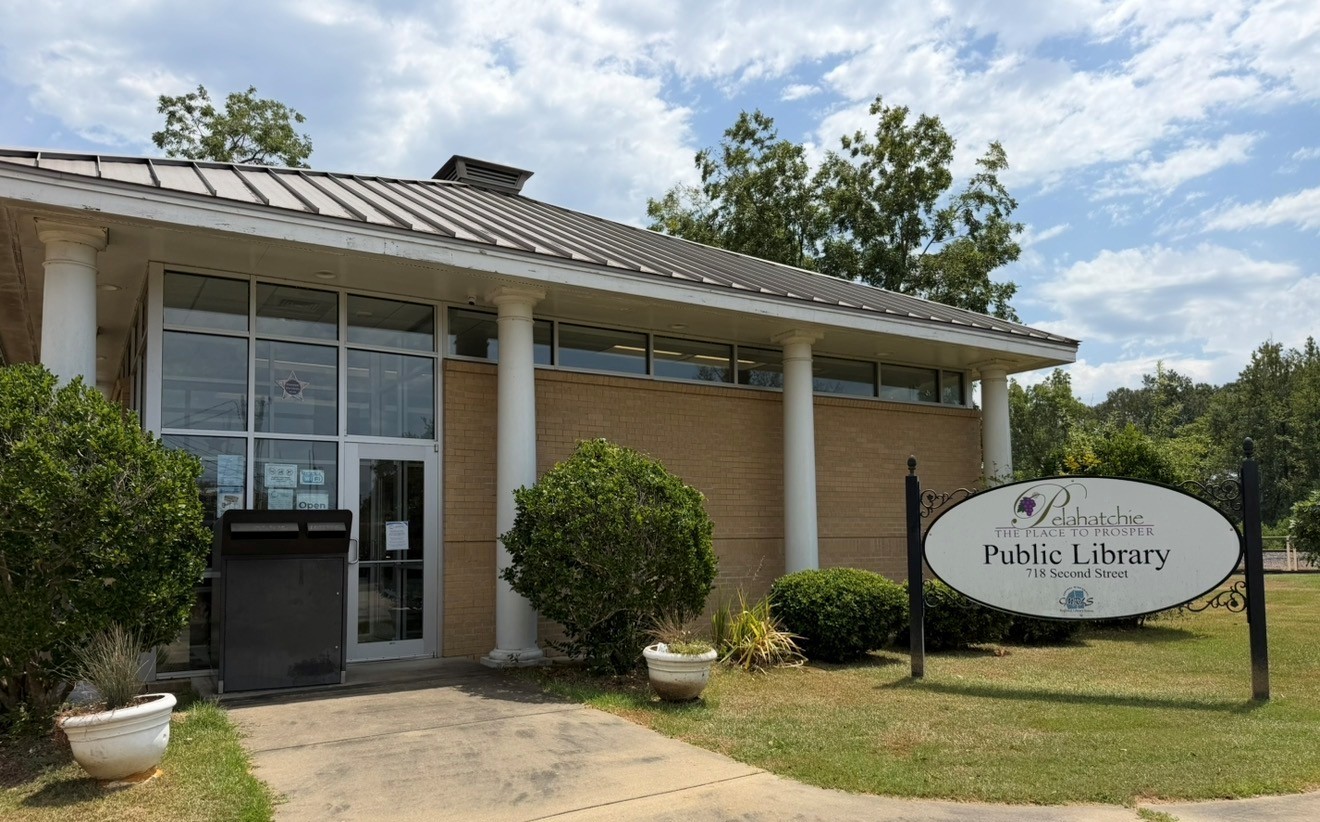 Exterior of the Pelahatchie Public Library